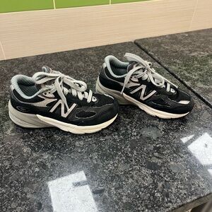 New Balance Kids Black and Gray Athletic Sneakers 990